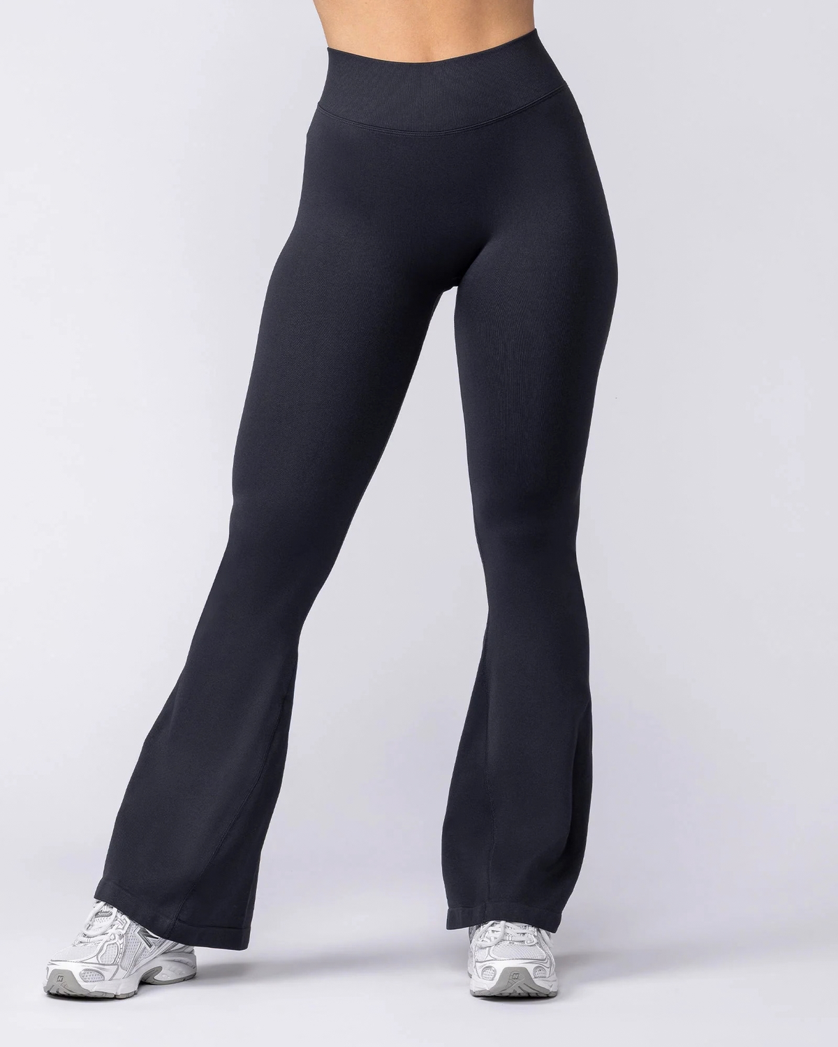 INFIT® - PUSH UP FLARE LEGGINGS